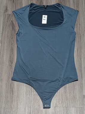 Express Body Contour Cap Sleeve Bodysuit In Teal Sz L NWT Light Compression